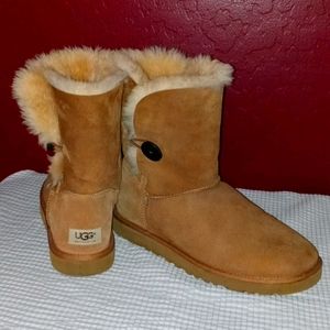 UGG Boots, Baily Button Size 11